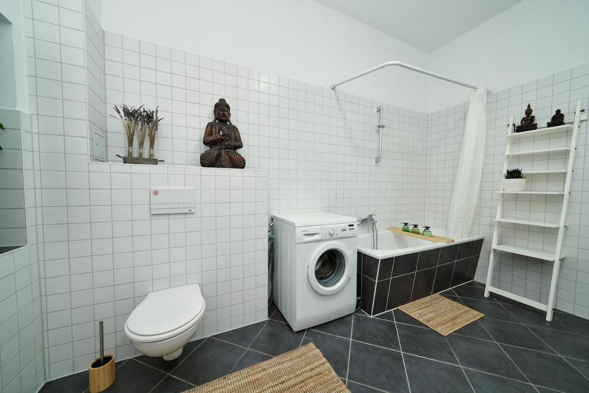 Staywell - Design Loft Near Alexanderplatz Berlijn