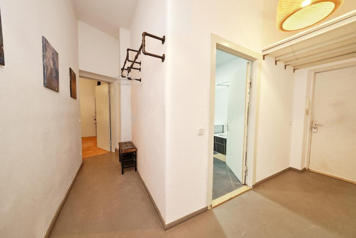 Apartment Staywell - Industrielles Loft Naehe Alexanderplatz Berlin