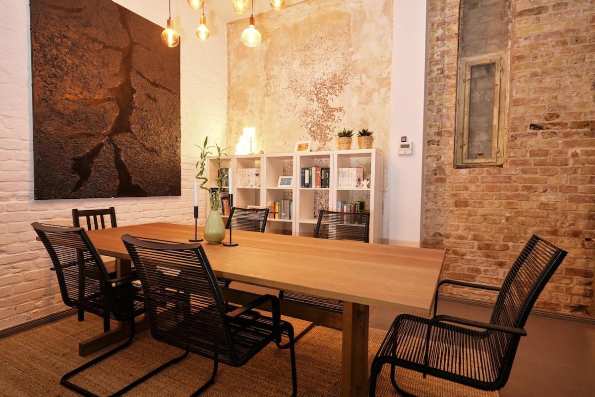 Appartement Staywell - Design Loft Near Alexanderplatz Berlijn